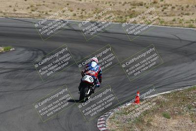 media/Apr-20-2025-AHRMA (Sun) [[393a79c373]]/Race/Group 10/Turn 4b/